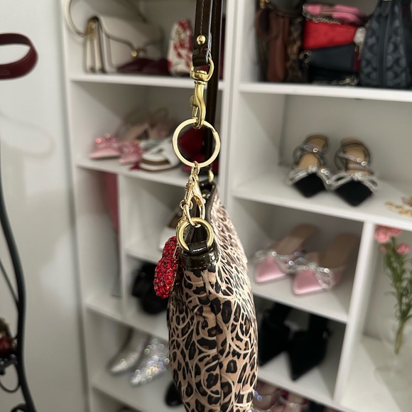 SOLD - Picture 4 of 8